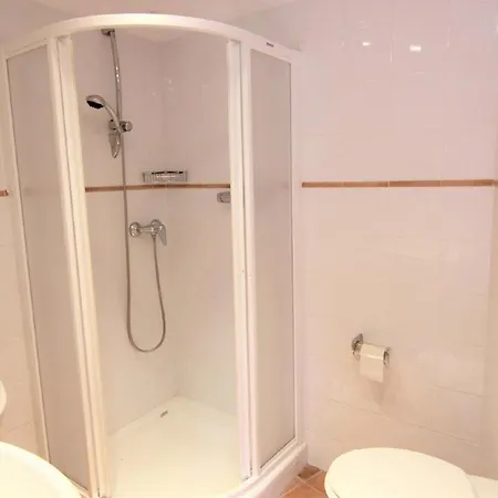 Maryvilla 0129 * Calp